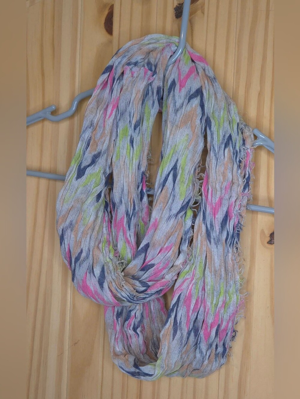 American Eagle Multicolor Lightweight Infinity Scarf – Pink Green Tan Gray Boho